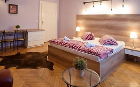 Stodolni Apartment